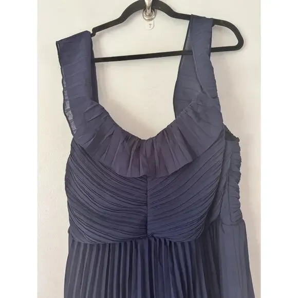 NWT Lulus Always Remarkable Navy Pleated Off the Shoulder Maxi Dress Size 1X - Picture 5 of 9